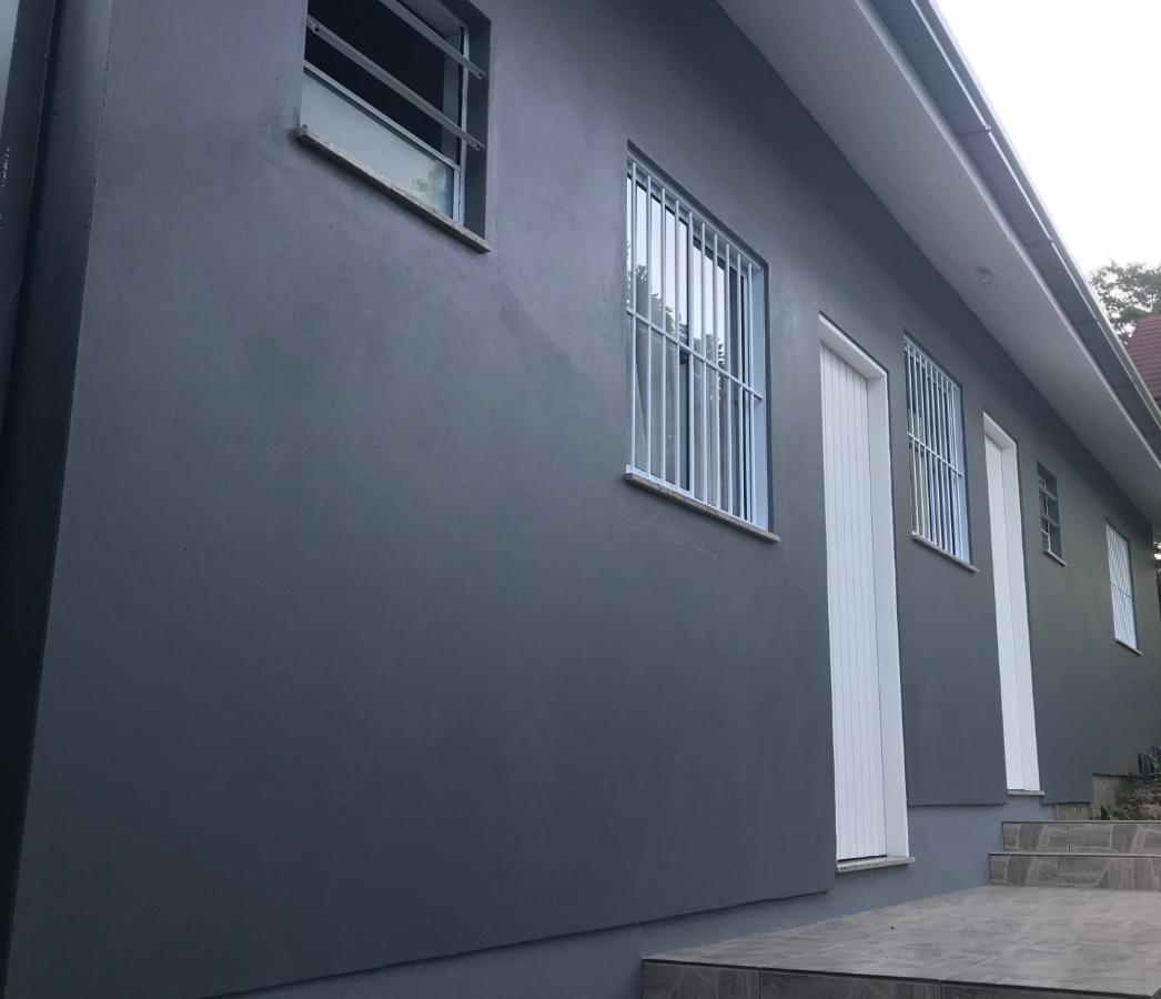 Suite Em Gramado, Proxima A Avenida Das Hortencias 外观 照片
